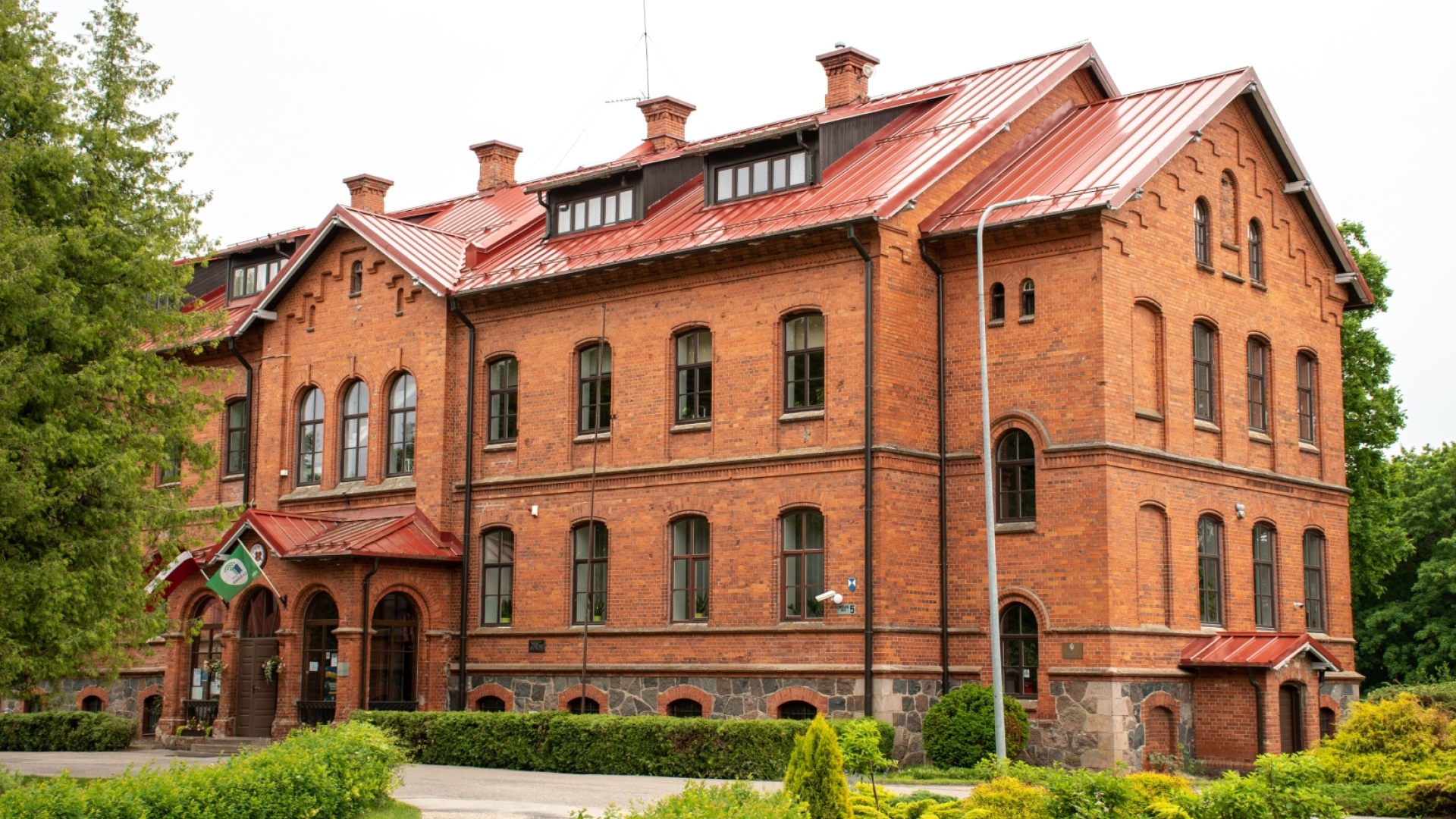 pavasaris skola